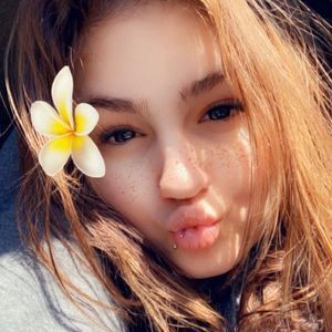 Meet your Posher, Lexie